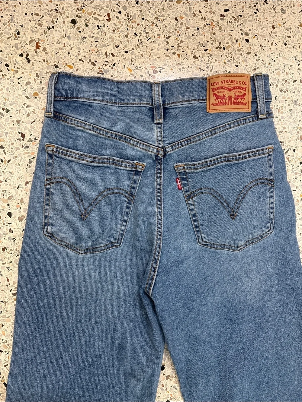 Levi’s Ribcage Bell raw hem jeans 29 high rise waist denim
